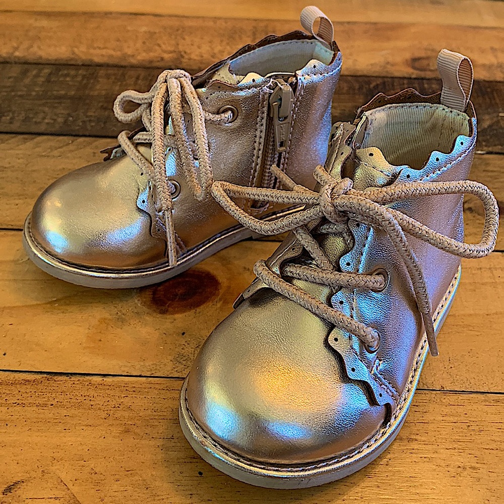 Gap gold bootie